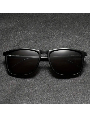 Lentes de Sol Clásicos Montura Negra al Mayoreo | LHESH