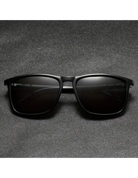 Lentes de Sol Clásicos Montura Negra al Mayoreo | LHESH